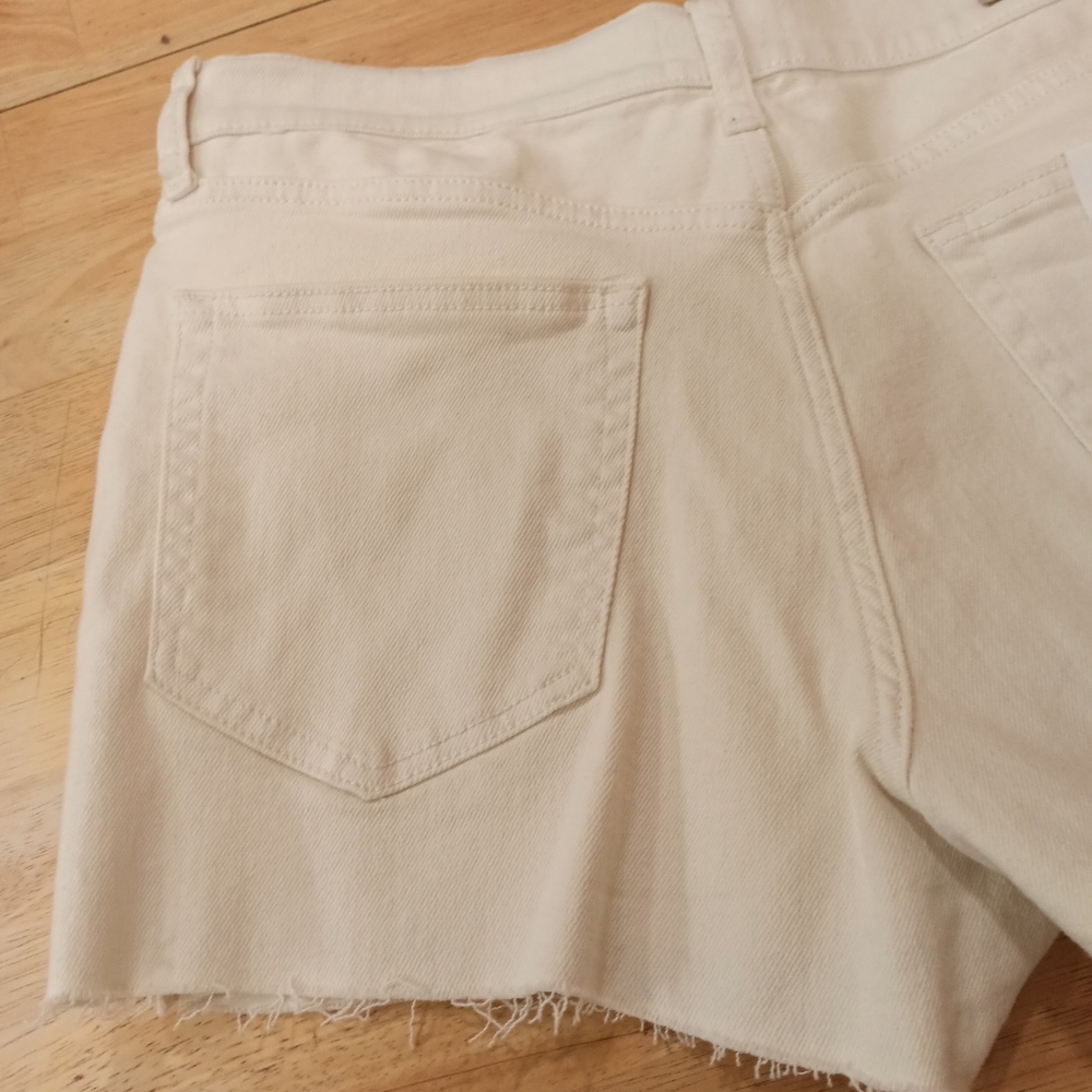 NWT women's Cello White Boyfriend cutoff Shorts SIZE XL - Picture 10 of 16